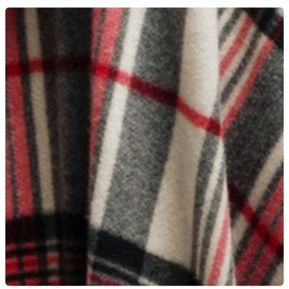 Host pick!! 🥳 Scarlet A Girl Thing Ruana Cardigan Drape Poncho Shawl - Picture 6 of 6